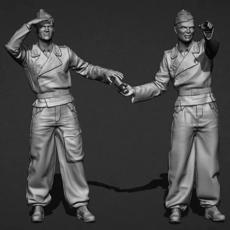 1/35 WWII German Panzer Commanders Coordinating, 2 Figures, Resin Model Figure Kit, Unassembled and Unpainted