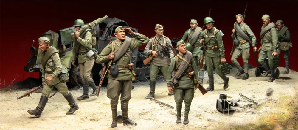 1/35 WWII German & Soviet Infantrymen Kursk 1943, 10 Figures, Resin Model Figure Kit, Unassembled and Unpainted