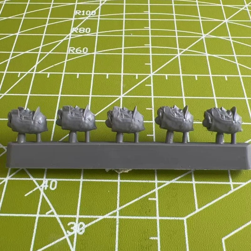 1/35 Medieval Crusader Soldiers, 10 Figures, Resin Model Figure Kit, Unassembled and Unpainted