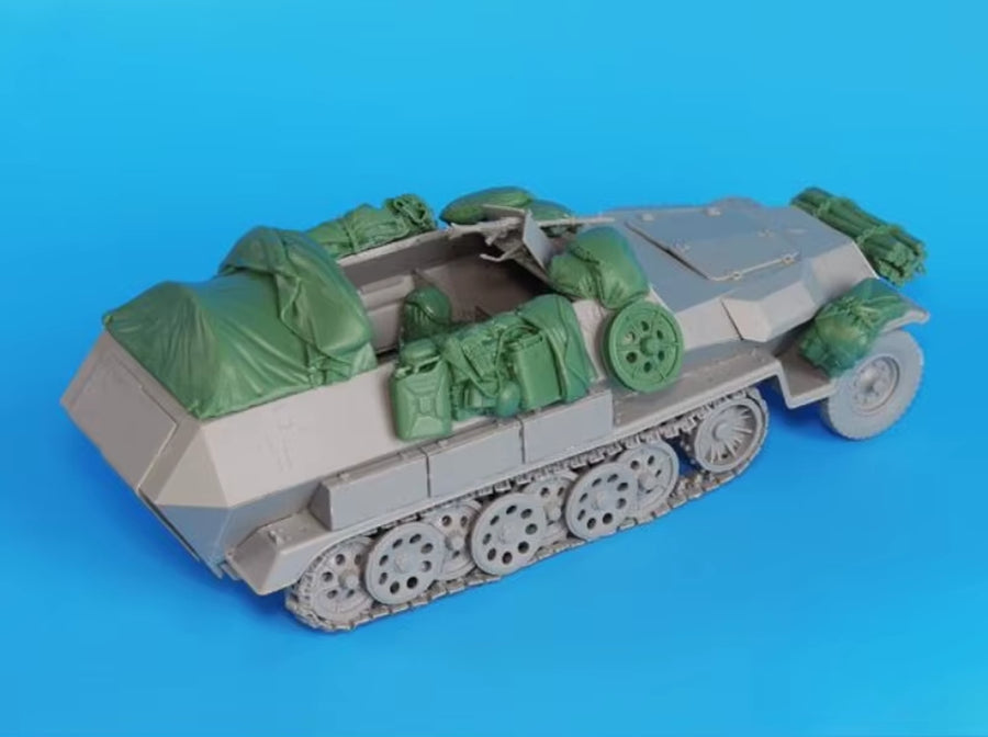 1/35 Scale Die-Cast Resin Model Assembled Kit Sd.Kfz.251 C Accessories Set (No Tank) Unassembled and Unpainted