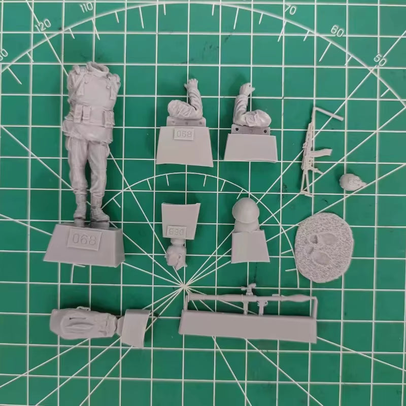 WWI British Soldier Puttees 1/35 Resin Figure Kit Unpainted - resin model view 2