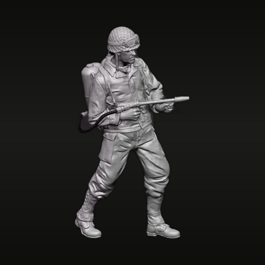 WWII US Army Rifleman with M1 Garand 1/35 Resin Figure Kit - unpainted resin model kit