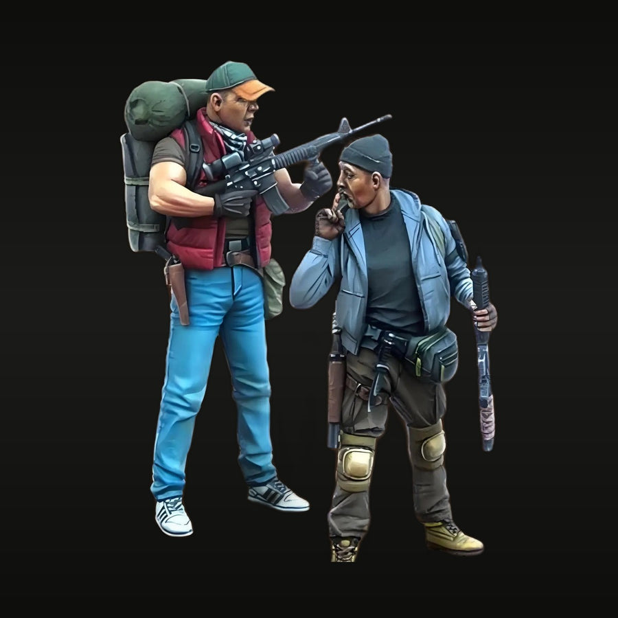 Modern Post-Apocalypse Survivors AR-15 Rifle & Melee Weapon 1/35 Resin Figure Set - unpainted resin model kit