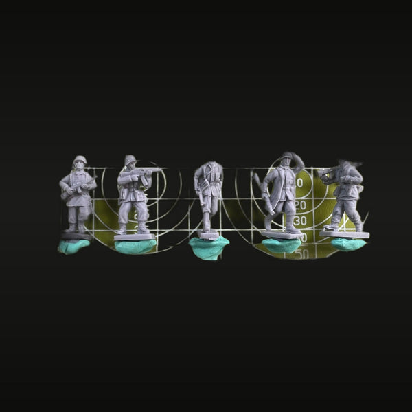 WWII German Infantry 5-Figure Set Stahlhelm 1/72 Resin Figures