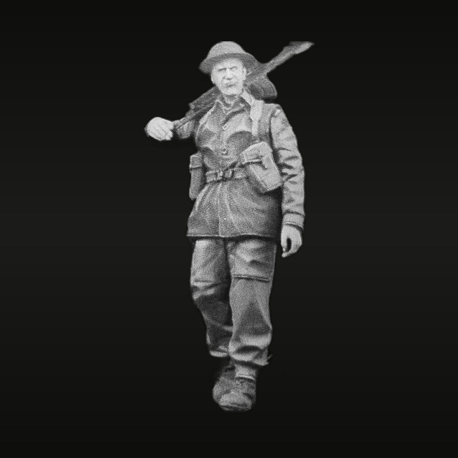 WWII British Infantryman Advancing with Rifle 1/35 Resin Figure Kit - unpainted resin model kit