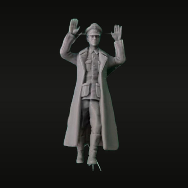 WWII German Officer Surrender 1/35 Resin Figure Kit