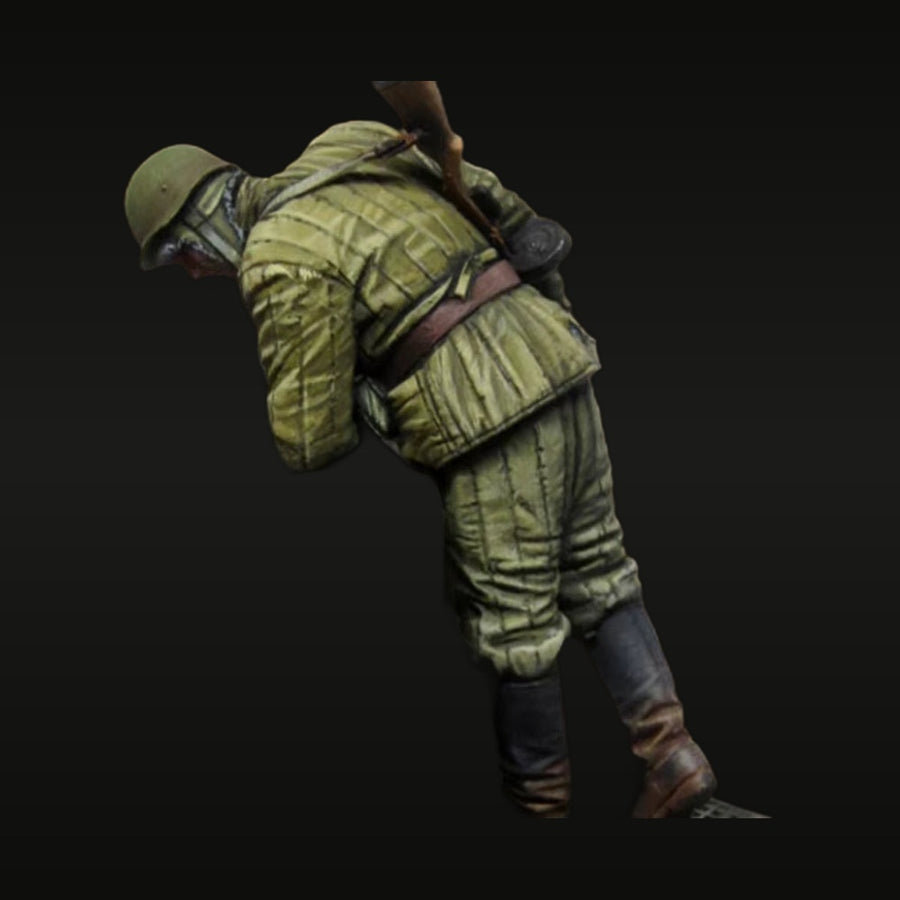 WWII Soviet Soldier Eastern Front 1943 1/35 Resin Figure Kit - unpainted resin model kit