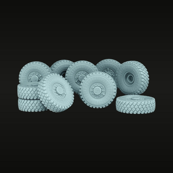 Military Truck Wheels & Tires Set (8 wheels) 1/35 Resin Kit