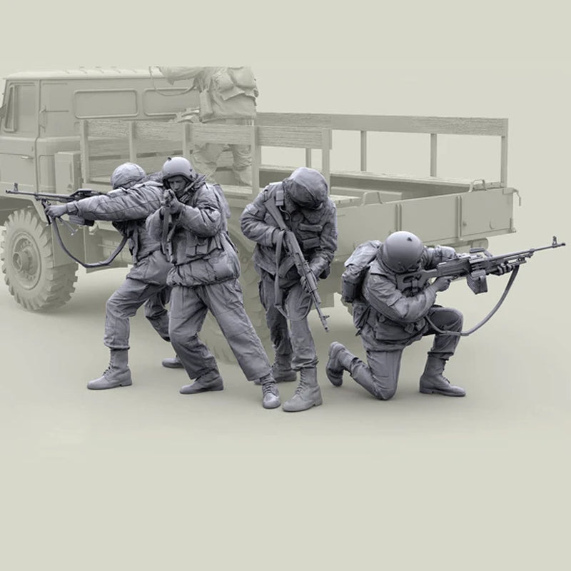 WWII Soviet Soldiers 4-Figure Combat Set 1/35 Resin Kit - resin model view 3