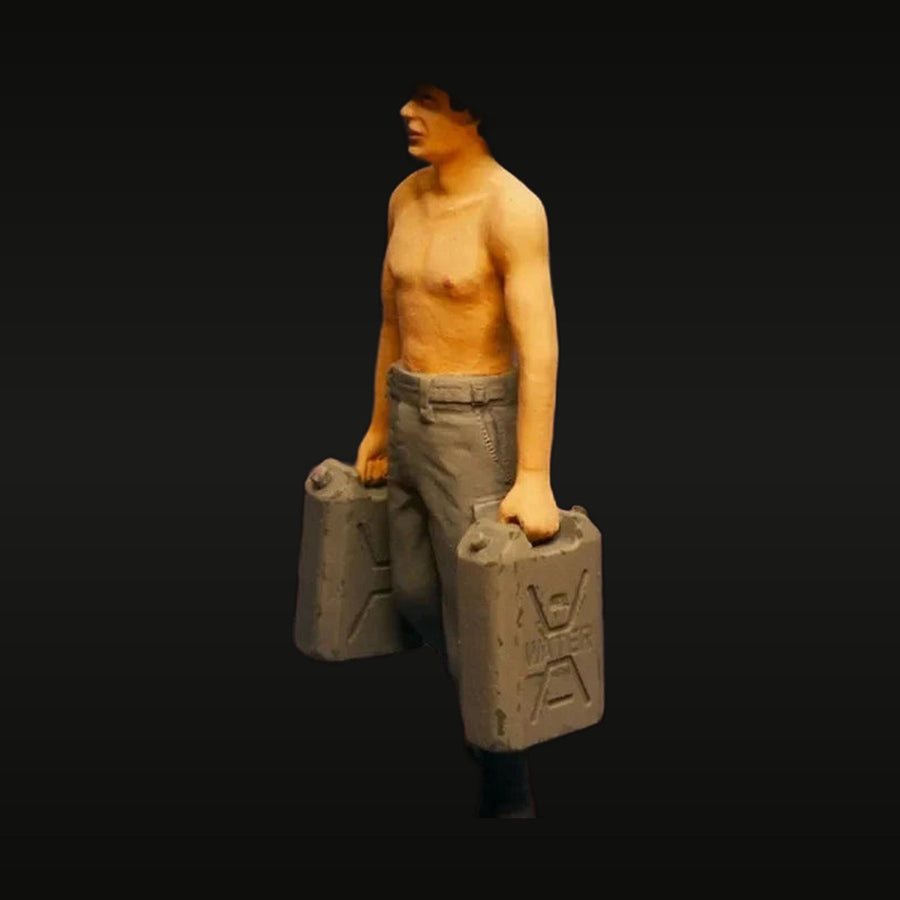 Oil Extraction Worker with Barrel 1/35 Resin Figure Kit - unpainted resin model kit