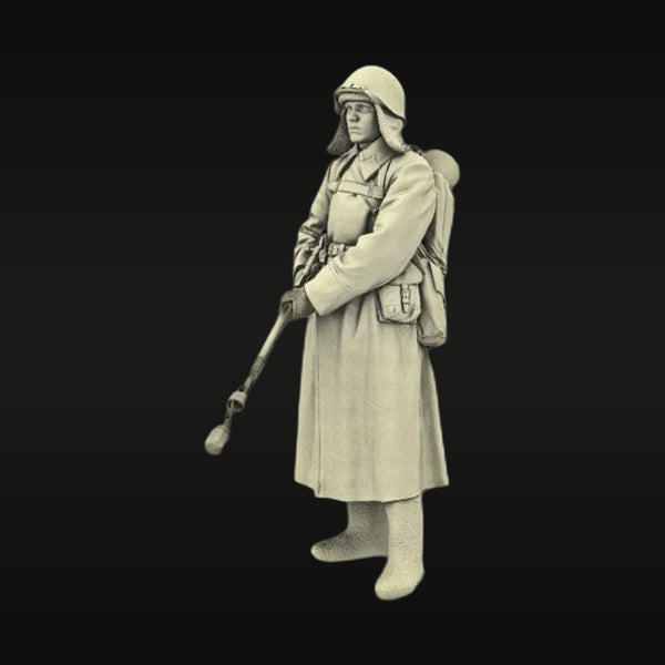 WWII Soviet Male Soldier Stick Grenade Winter 1941-42 1/16 Resin Figure Kit