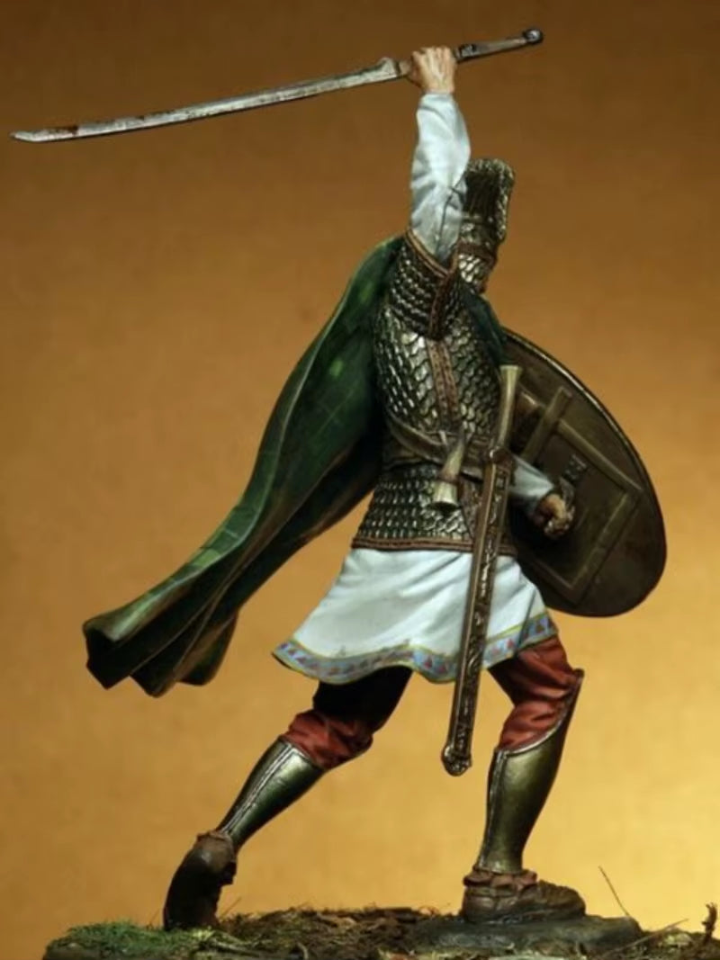 Ancient Dacian Warrior with Spear and Shield 1/24 Resin Figure Kit - resin model view 3