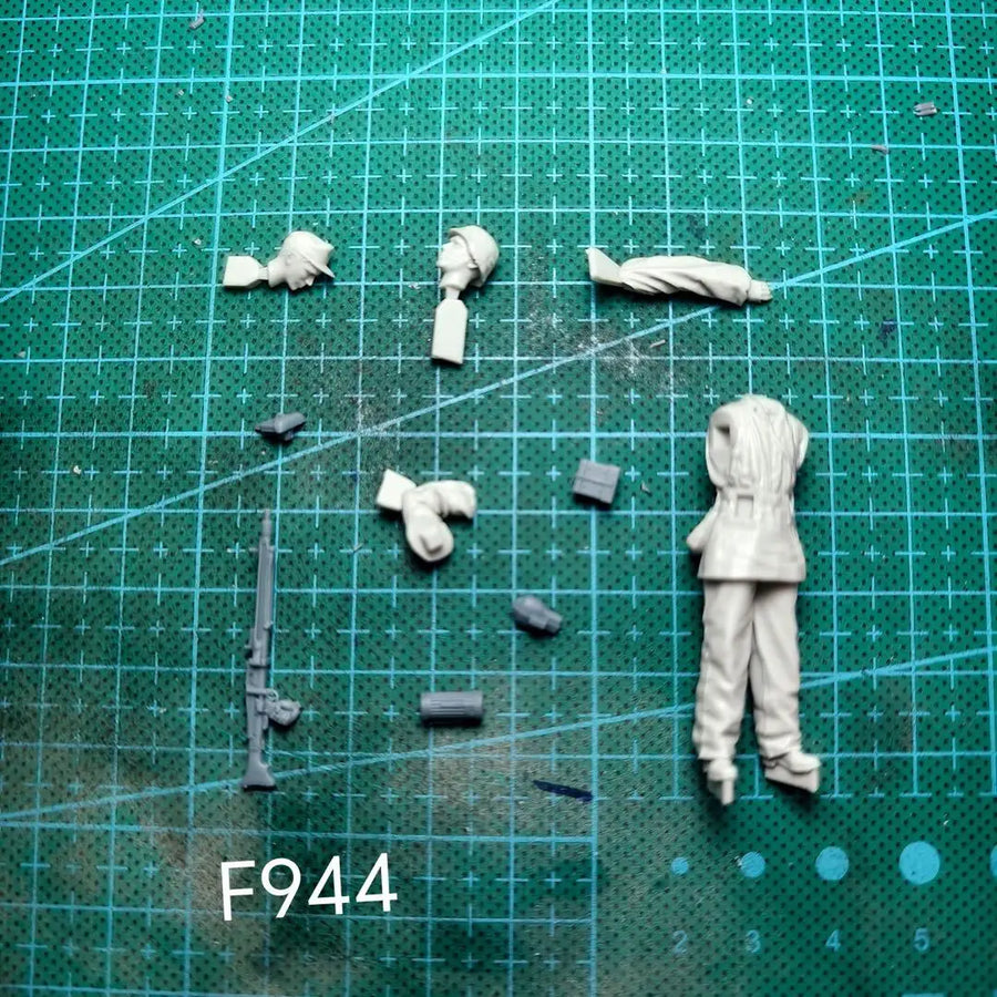 1/35 Resin Model Figure GK， Unassembled and Unpainted Kit