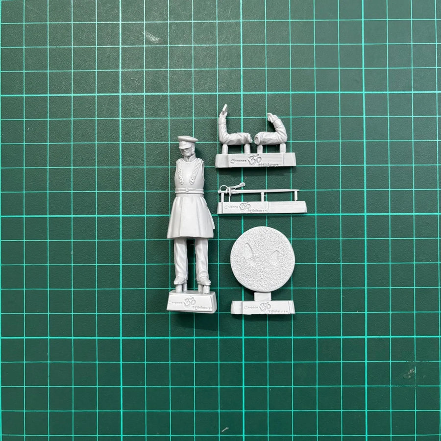 54Mm Resin Unpainted Model Kit, Military Theme, Russian Guards Engineer Battalion Officer Unassembled and Unpainted GK