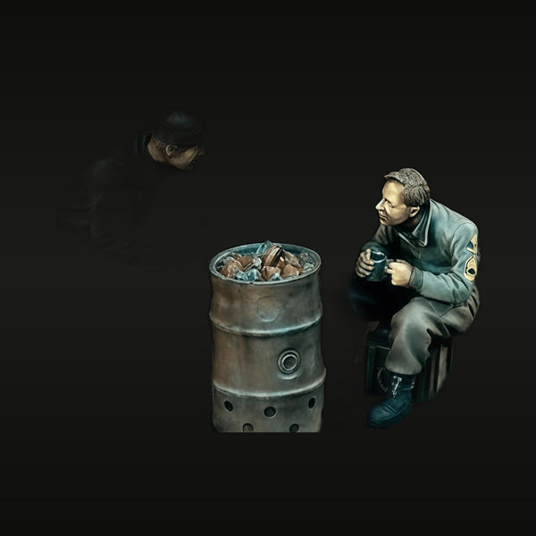 WWII German Soldiers Warming at Barrel Stove Diorama Set 1/35 Resin Kit