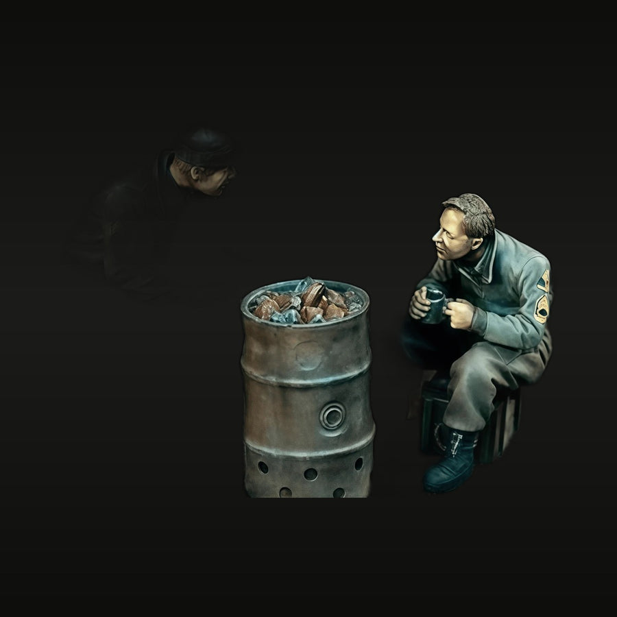 WWII German Soldiers Warming at Barrel Stove Diorama Set 1/35 Resin Kit - unpainted resin model kit