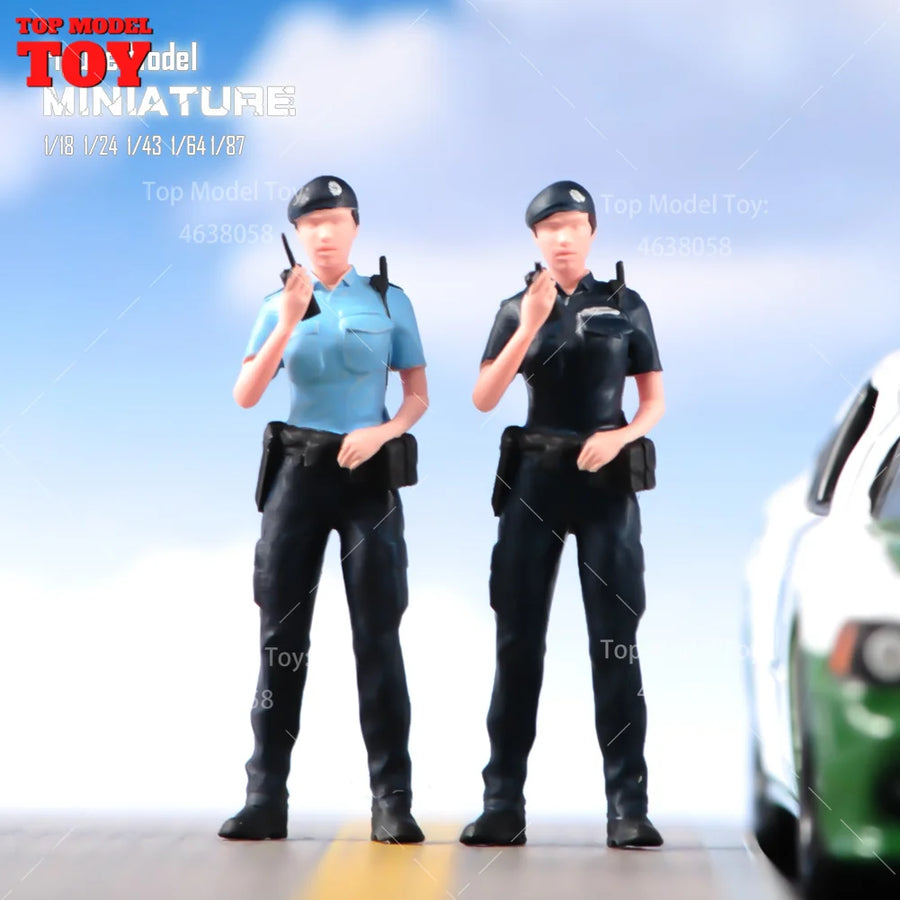 Painted Miniatures 1/64 1/87 1/43 1/18 Hong Kong Female Police Hold Intercom Scene Figure Accessory Unpainted Model for Decorate