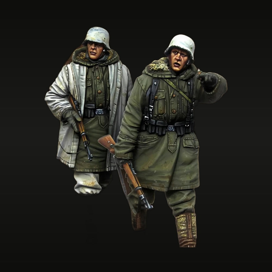 WWII German Winter Soldiers with K98 Rifles 1/35 Resin Figure Set - unpainted resin model kit