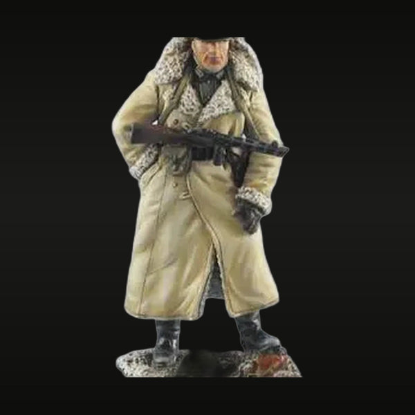WWII Soviet Soldier PPSh-41 Winter Greatcoat 1/35 Resin Figure