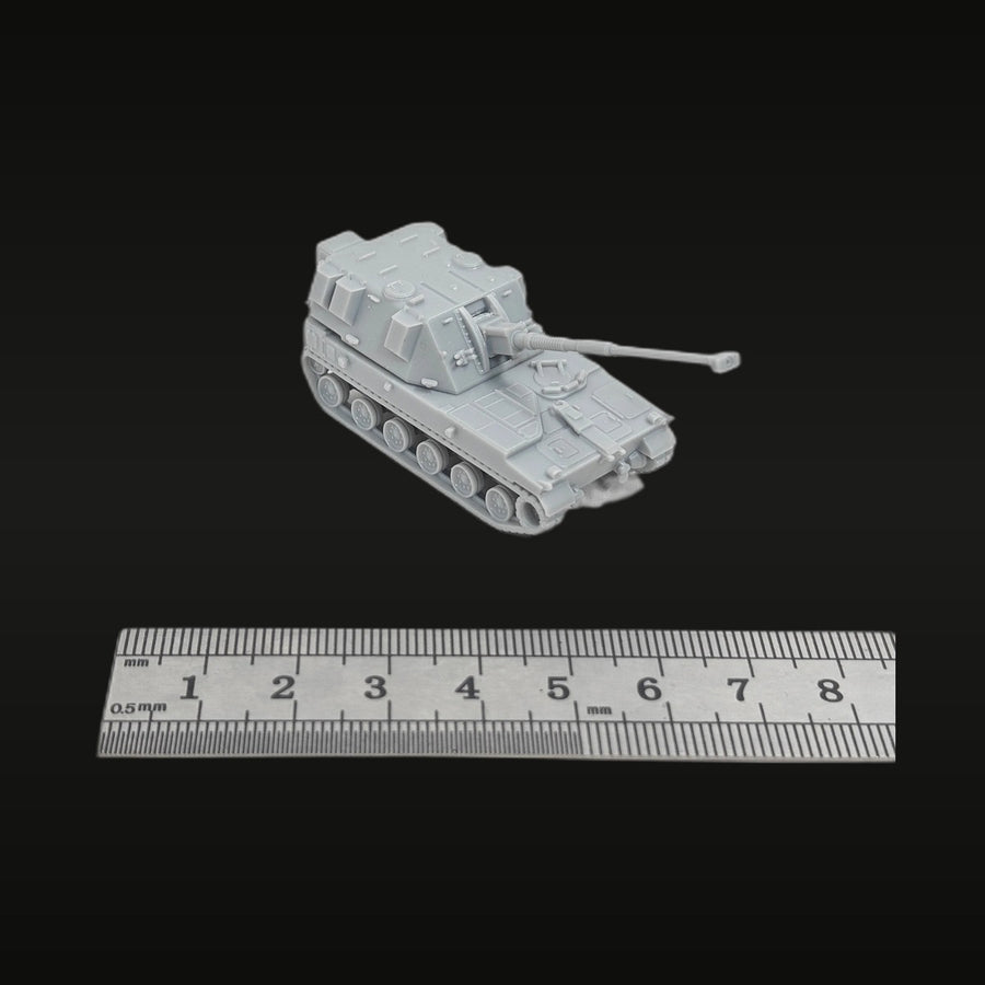 M109 Paladin Self-Propelled Howitzer - unpainted resin model kit