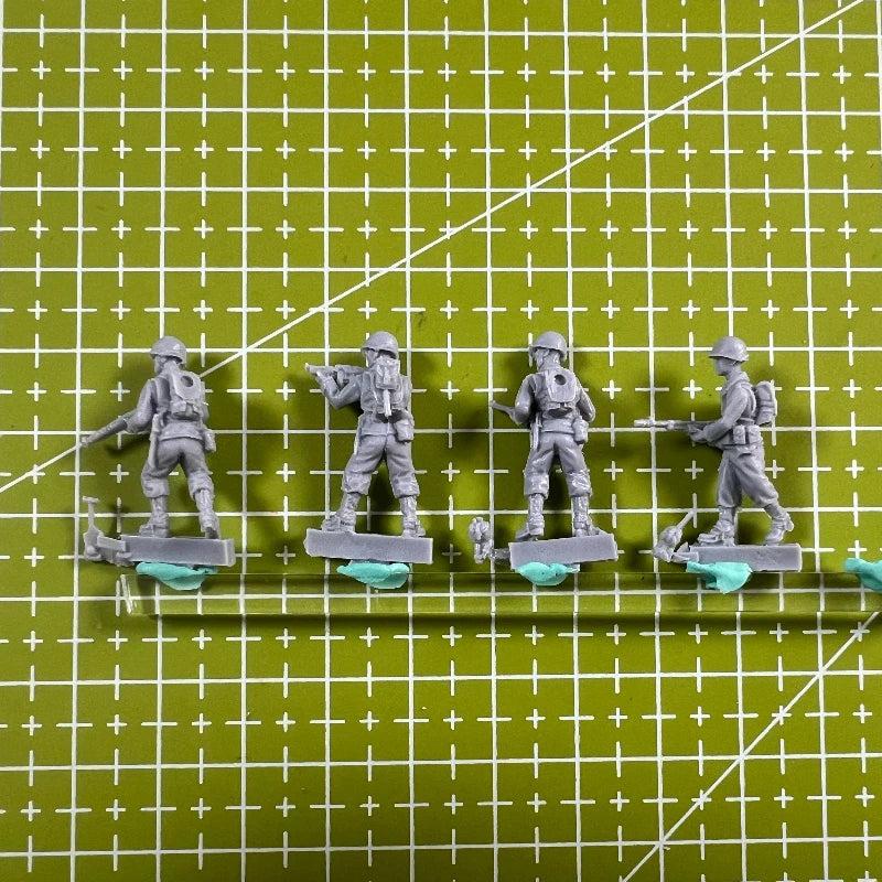 Precision 1/72 Resin Model Kit GK, 4-Person US Soldier Model, Unpainted