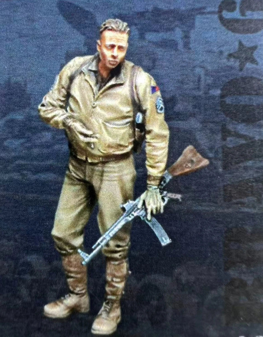WWII US Army Tank Crew Soldier Tanker Coveralls Thompson SMG 1/35 Resin Figure Kit - unpainted resin model kit