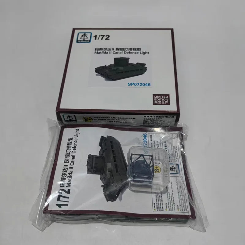 S-MODEL SP072046 1/72 Matilda II CDL Searchlight Type Assembly Model Kit