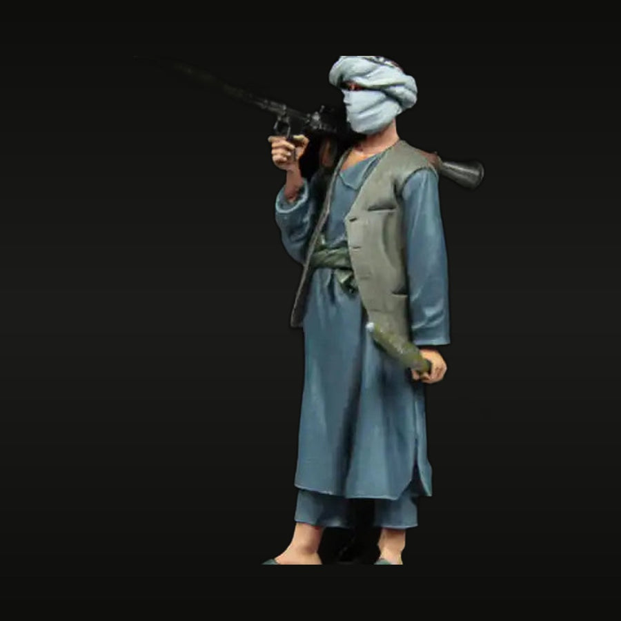 Modern Middle Eastern Fighter with RPG 1/35 Resin Figure Kit - unpainted resin model kit