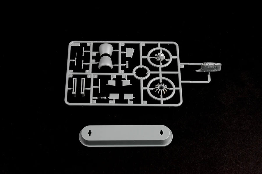 Hobbyboss 83513 1/350 USS Virginia SSN-774 Attack Submarine Toy Plastic Assembly Building Model Kit