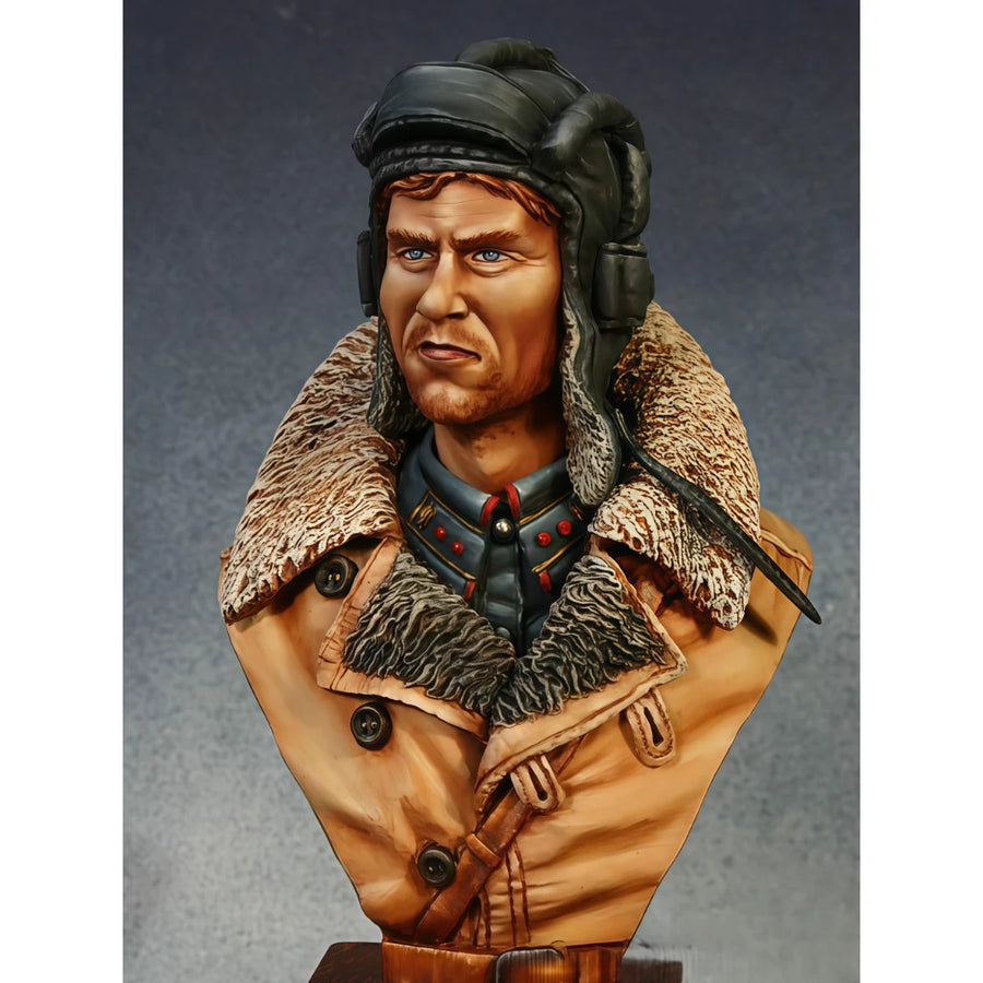 1/10 Scale Resin Unpainted Model Kit, Military Theme, Bust of a WWII Russian Tank Crewman, Unassembled and Unpainted GK