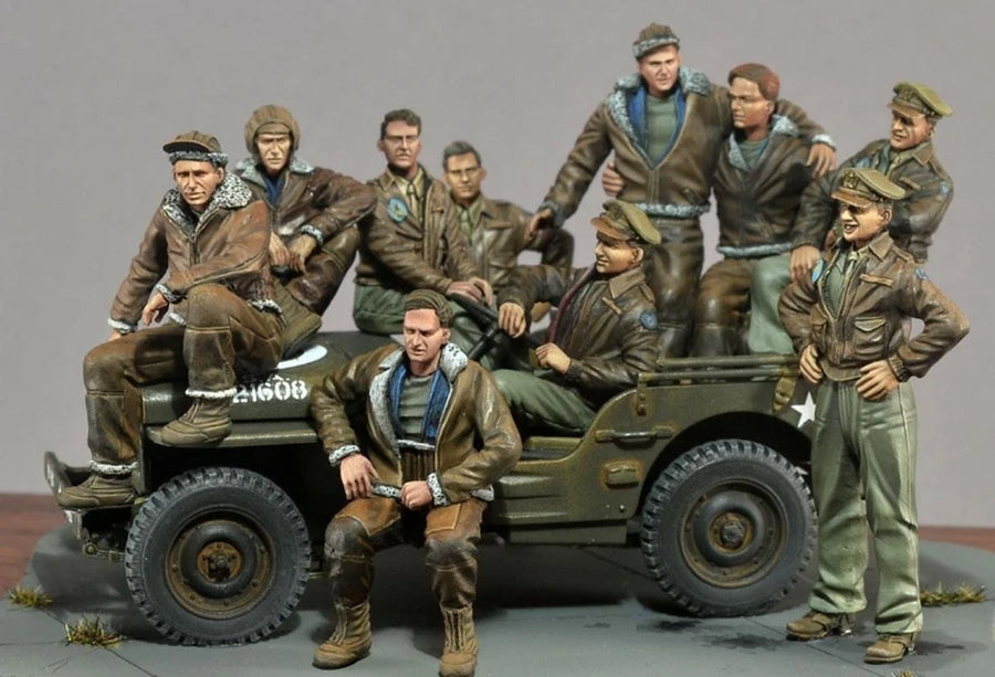 WWII American B-17 Crew with Jeeps Diorama Set 1/35 Resin Kit - resin model view 2