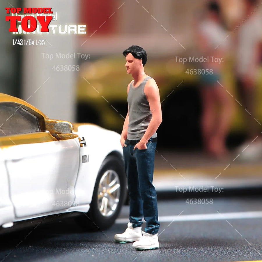 Painted Miniatures 1/64 Grey Vest Boy Jacket White T-Shirt Man Mini Scene Props Doll Unpainted Model for Cars Vehicles Toys