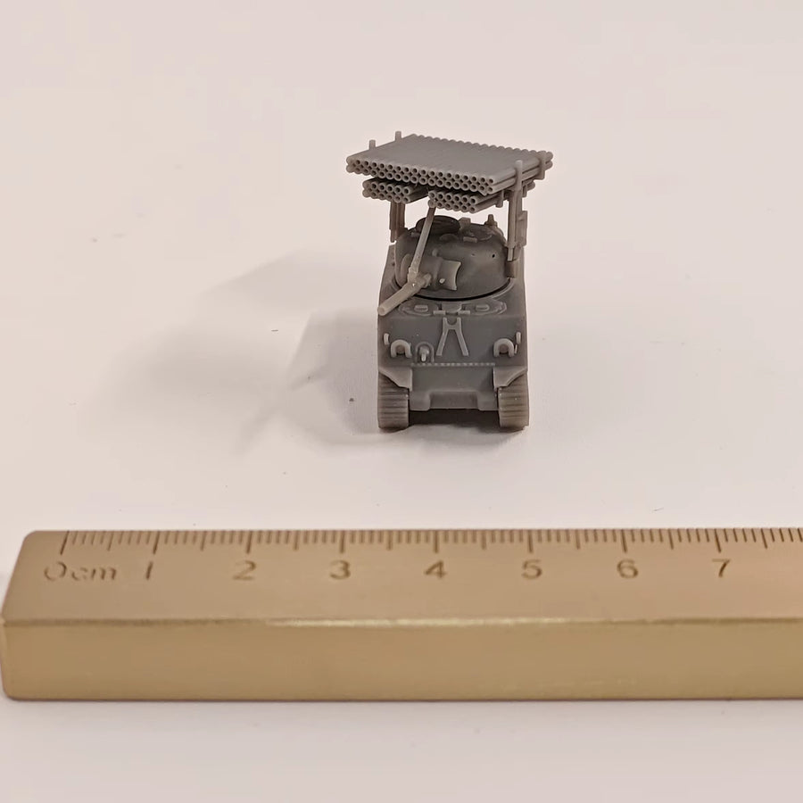 1/144 Scale M4A3 Sherman T34 Calliopek MODEL KIT