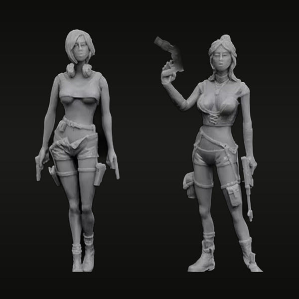 Post Apocalyptic Female Survivors with Revolver & Pistols 1/35 Resin Figure Set