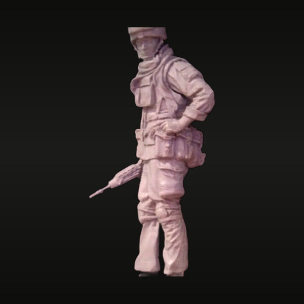 Modern Soldier with Body Armor and M4 Rifle in Tactical Gear 1/16 Resin Figure Kit