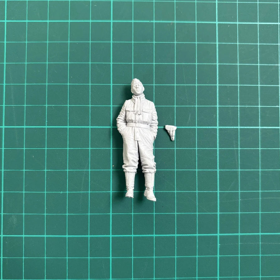 WWII German Panzer Crewman with Goggles and Blue Scarf 1/35 Resin Figure Kit - resin model view 3