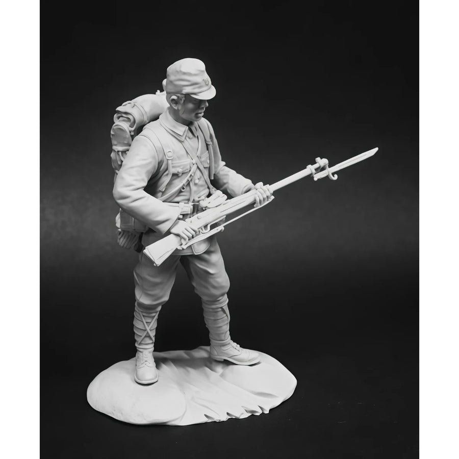 WWI British Soldier with Bayonet and Pack 54mm Resin Figure Kit - resin model view 3