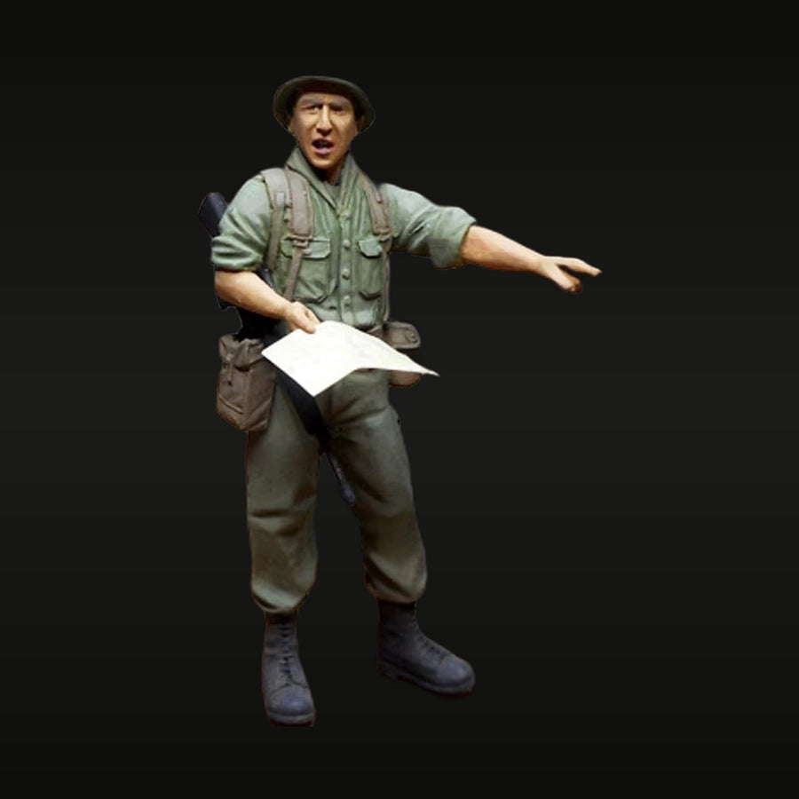 Vietnam War US Army Section Leader with Map 1/35 Resin Figure Kit - unpainted resin model kit