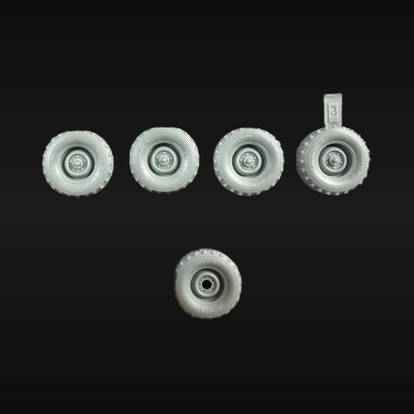 Land Rover Defender 1/35 Resin Wheel Set with Axles Kit
