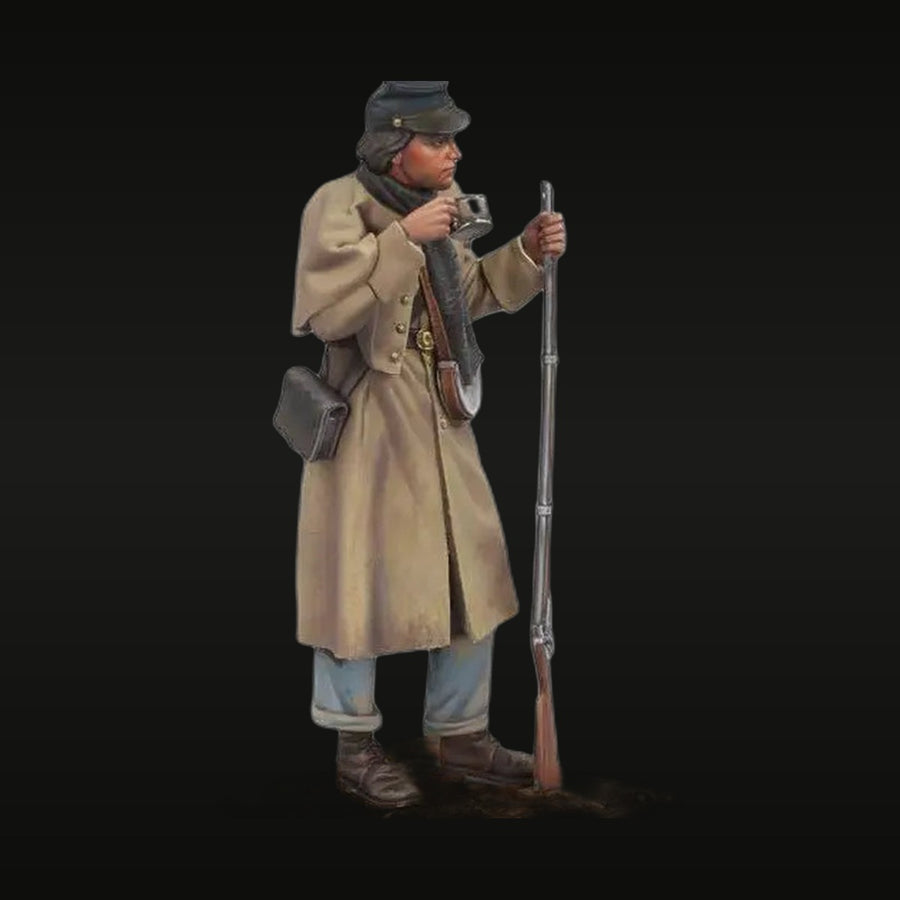 American Civil War Union Soldier with Rifle 1/24 Resin Figure Kit - unpainted resin model kit