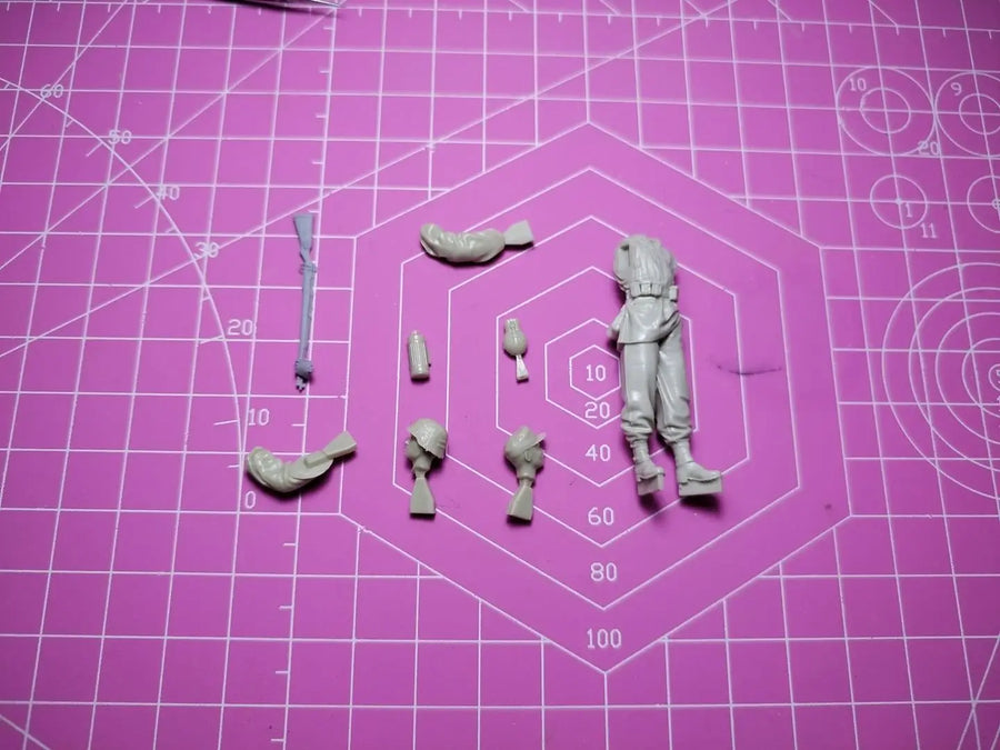 1/35 Resin Model Figure Gk，Unassembled and Unpainted Kit