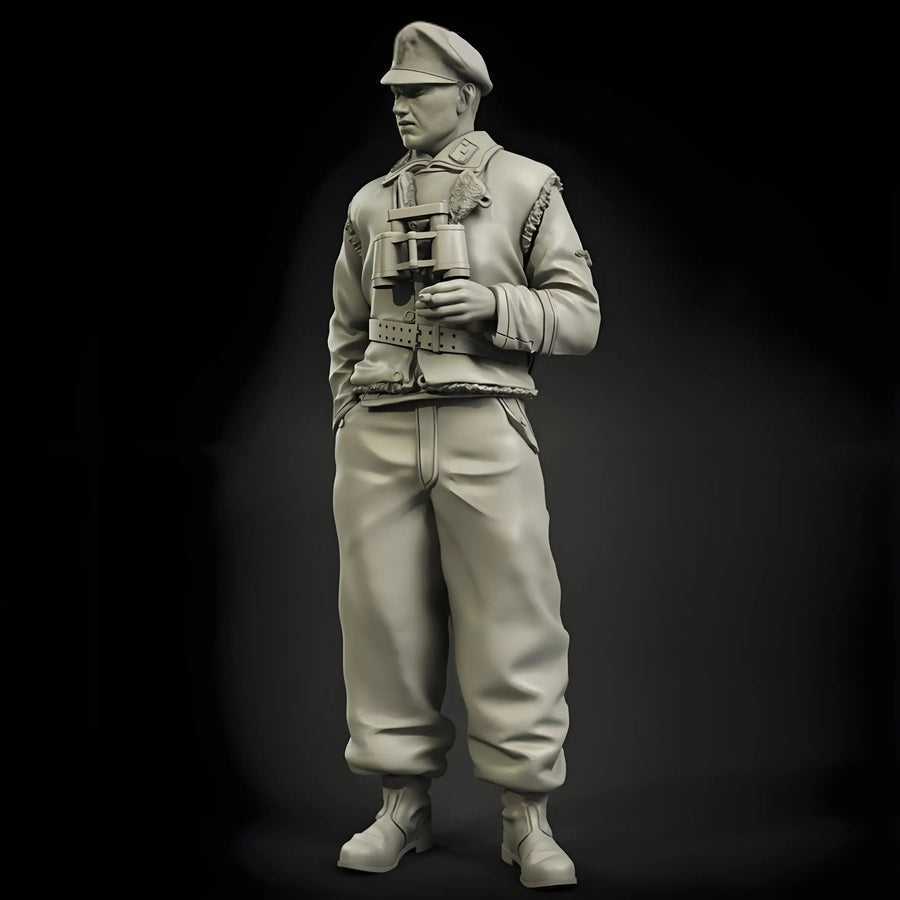 WWII German Wehrmacht Soldier with Binoculars 1/35 Resin Figure Kit - resin model view 2