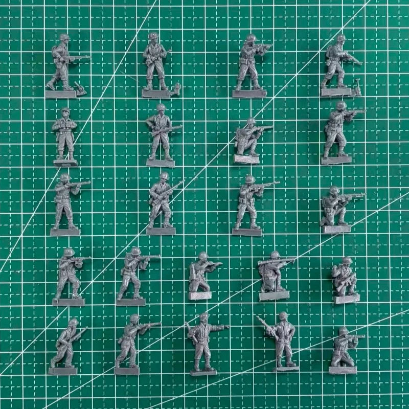 WWII American Infantry Soldiers 25-Figure Set 1/72 Resin Kit - unpainted resin model kit
