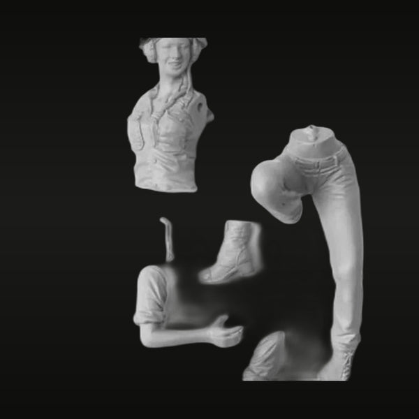 Modern Female Figure 1/16 Resin Multi-Part Kit with Separate Parts