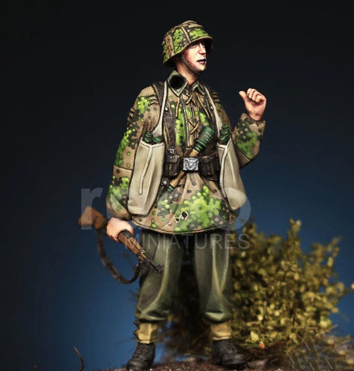WWII German Panzergrenadier Tank Commander 1/35 Resin Figure Kit