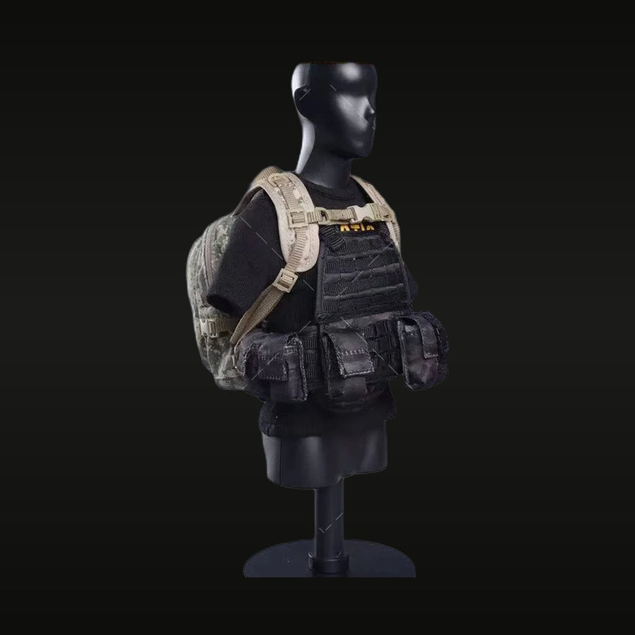 Modern Tactical Operator Bust with Body Armor & MOLLE Gear 1/6 Resin Kit - unpainted resin model kit