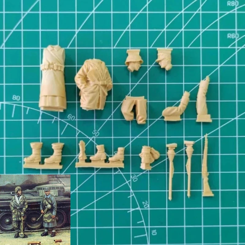 WWII German Wehrmacht Infantry Set K98 and MP40 1/35 Resin Figure Kit - unpainted resin model kit