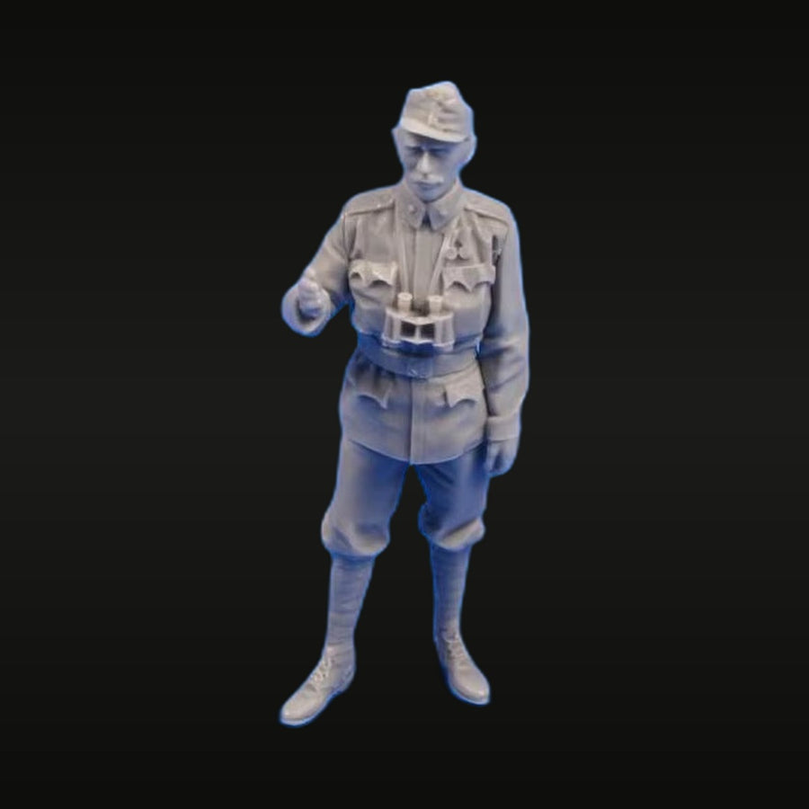 WWI British Officer Service Dress with Puttees 1/35 Resin Figure Kit - unpainted resin model kit