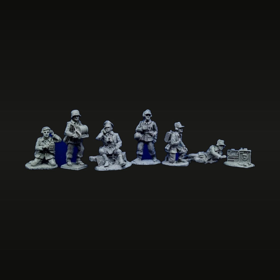 WWII German Infantry Squad with Radio Operator 7-Figure Set 1/72 Resin Kit - unpainted resin model kit