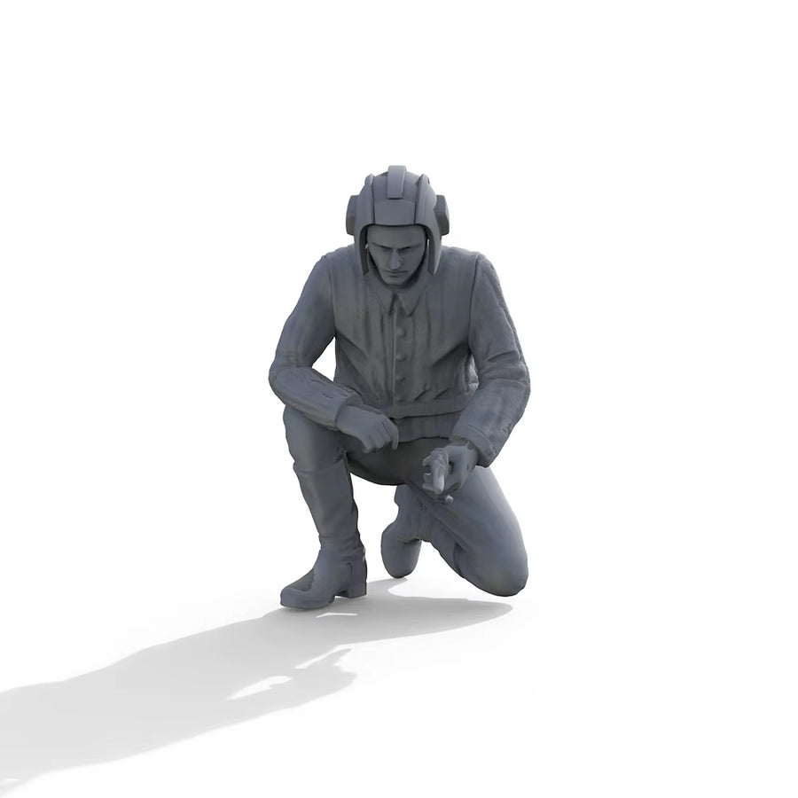WWII Soviet Tank Crew Three Figure Set 1/48 Resin Kit - resin model view 5